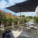 Juliet'S Green Terrace Free Park