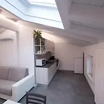 Glicine Apartment