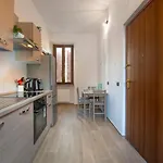 Cantikhouse Free Wifi & Smartv