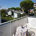 Modern Apartment In A Quiet Area - Beahost