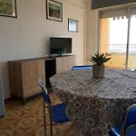 Lovely Seaview Flat For 5 Guests-Beahost Rentals