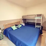 Warm Flat Just Few Steps From The Beach - Beahost