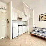 Db Residence Con Piscina-Carraro Immobiliare Jesolo-Family Apartments