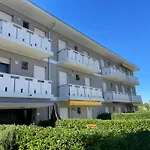 Db Residence Con Piscina-Carraro Immobiliare Jesolo-Family Apartments