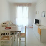 Enjoy Your Stay In Our Cozy Bright Flat