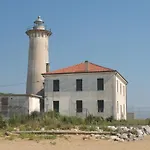 Seaside Escape Flat For Up To 6 Guests