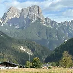 Sulle Dolomiti A Casa Della Scrittrice