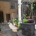Al Mezzanino, Palazzo Torniello