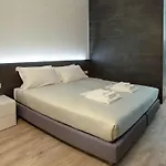 Htm Venice Suite By Halldis
