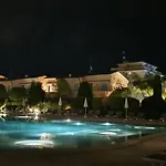 Family Garden Apartment - Borgo Dei Fiori