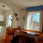 Luminoso Ed Accogliente, Centralissimo Appartamento Indipendente