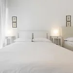 Deluxe Home Verona