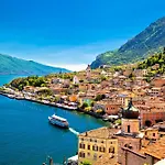 Azzurro Apartment - Happy Rentals
