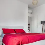Verona - Sweety Apartment With Balcony!
