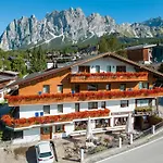 Barisetti Sport Hotel