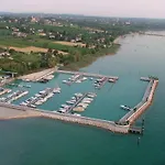 La Maison Du Port