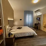 Hotel Etna