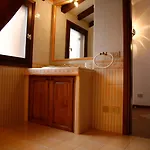 Venice Salute Apartments