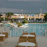 Majestic Beach Hotel & Wellness