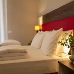 Hotel Benacus Torri Del Benaco