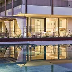 Salvatorehomes - Pure Luxury In The Centre Of Bardolino With Pool & Private Garden - Casa Olivia - A 5 Star Luxury Collection At Lake Garda