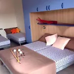 Enjoy Poolside Comfort - Beahost Rentals