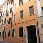 CentraleModerno Monolocale A 10 Passi Dal Centro