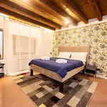 Al 18 Verona Rooms
