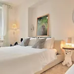 Billie'S Flat White - Art & Design Apt In Verona Historic Centre