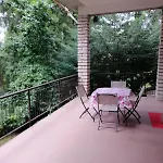 House In The Mountains - Greenery Near Verona