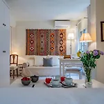 Lo Squero 2 Charming Apartment In Dorsoduro