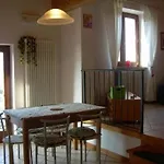 Wohnung Nr, 3 Im Casa Margherita, Mit Terrasse, Garten Und Seeblick