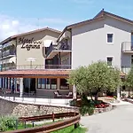 Hotel Laguna