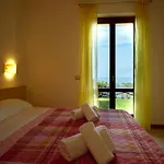 Apartmentsgarda - Canevini Residence