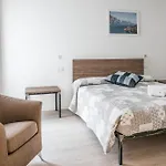Carrera Home Appartamenti Verona - Bike Hotel