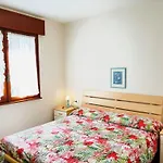 Flat With Parking Space Next To The Sea