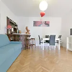 Queen Home Beauty