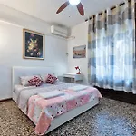 Mahdi Venice Apartment