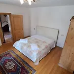 Sveta Apartment Auronzo