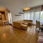 Residence Triangolo Trilocale Con Terrazzo Vista Mare Parziale