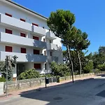 Residence Triangolo Trilocale Con Terrazzo Vista Mare Parziale