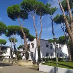 Apartments In Rosolina Mare 25084
