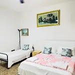 Mahdi Venice Apartment