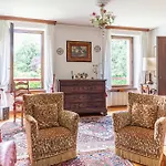 Belluno Timeless Charm - Stunning Aparment In Villa