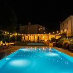 Sweet Hotel