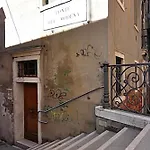 San Polo Apartment