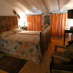 Casa Di Campagna Castello B&B