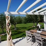 Maison Valentina