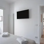 San Zeno Modern Apartment Near The Centre!