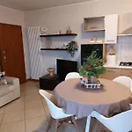 Gelsy House